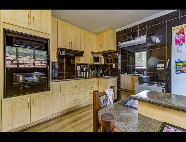 4 BEDROOM FREEHOLD FOR SALE IN RYNFIELD